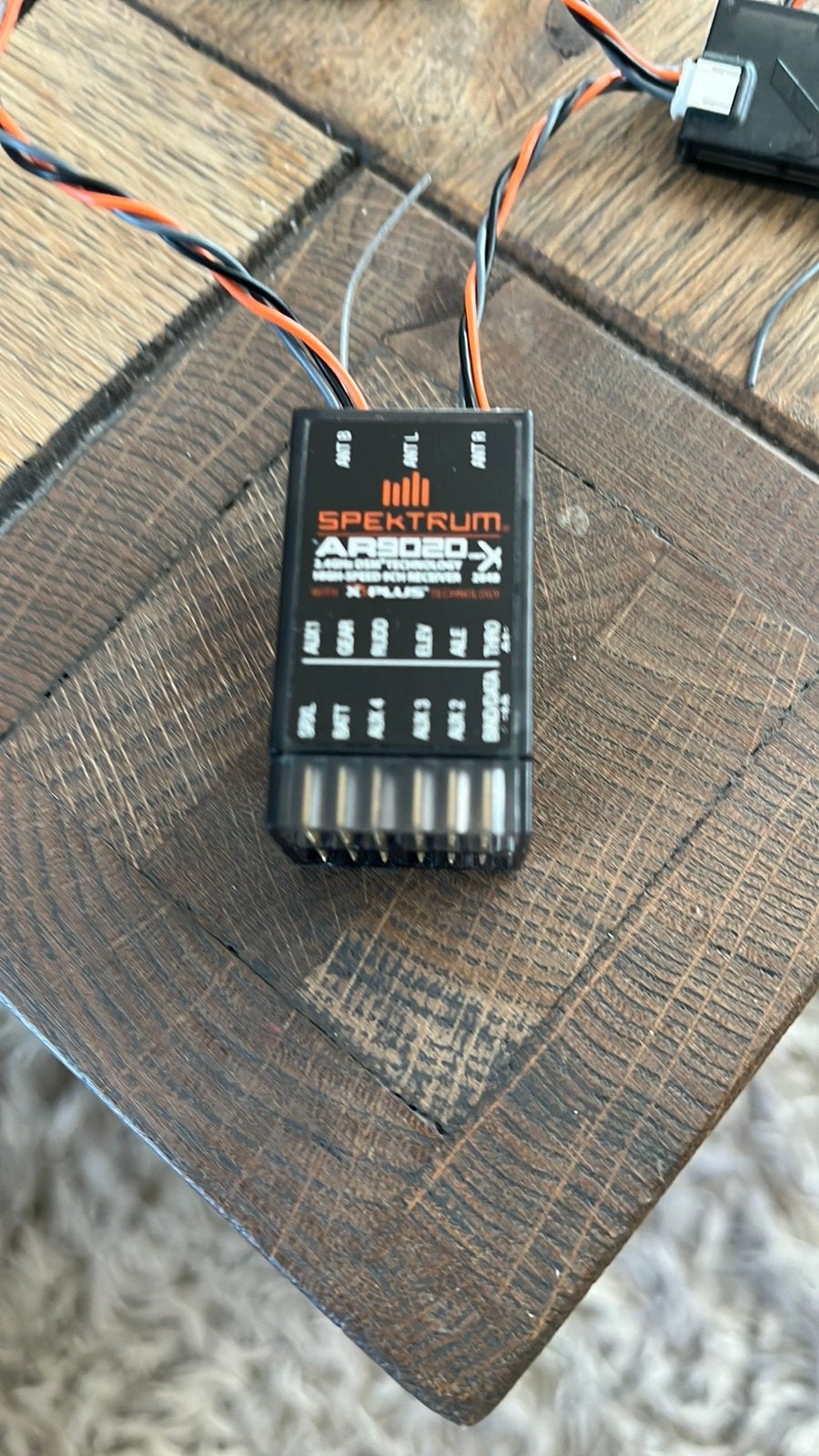 Spektrum AR 9020 met twee sateliet ontvangers, Ophalen of Verzenden, Zo goed als nieuw