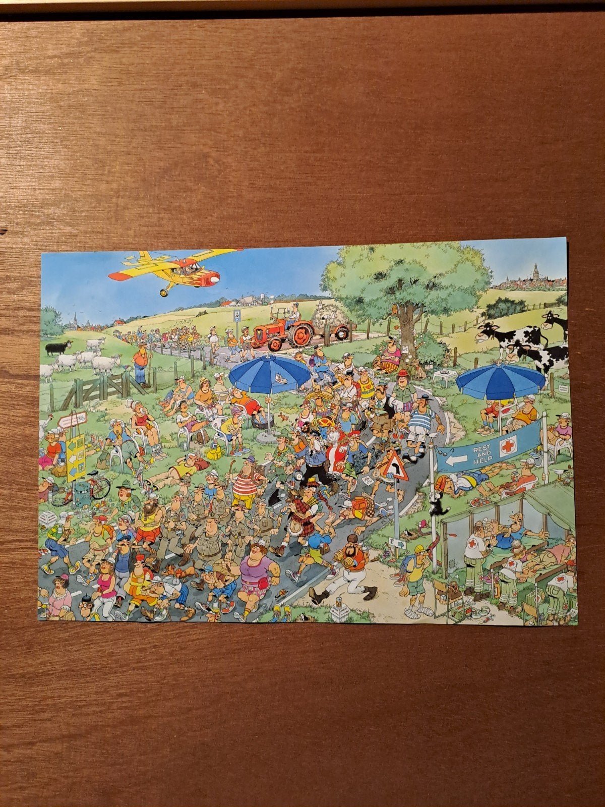 Foto 6 van Jan van Haasteren puzzels 3 x 1000st. Compleet  pas gelegd.