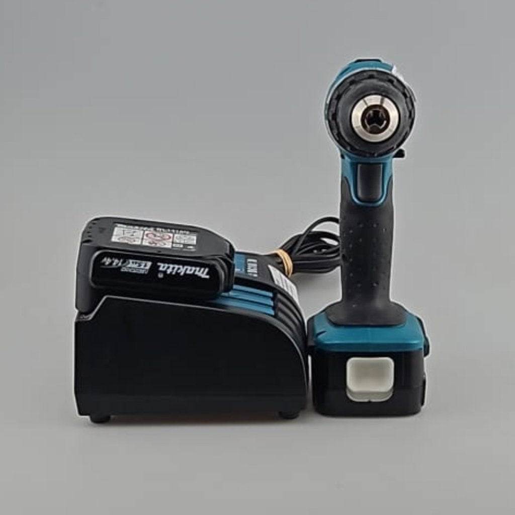 Makita DDF484 Boormachine Incl: 2Accu's 14.4v+Oplaadstation, Makita, Gebruikt, Support@makita.com, Makita Corporation, 3-11-8, Sumiyoshi-cho, 
Anjo, Aichi 446-8502
Japan