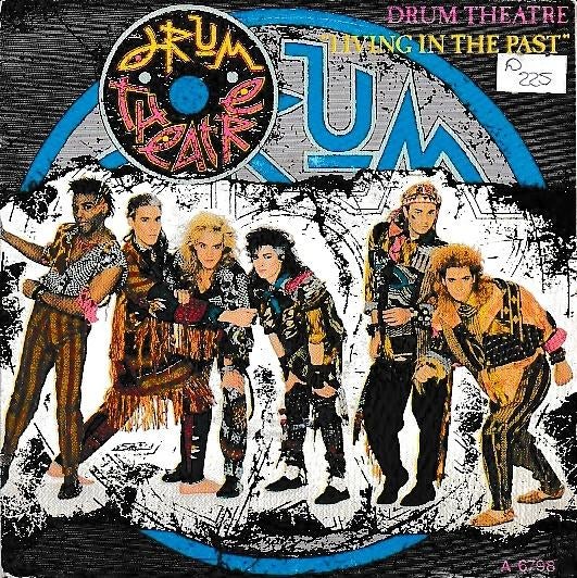 Drum Theatre - Living in the past, Gebruikt, 7 inch, Single, Ophalen of Verzenden