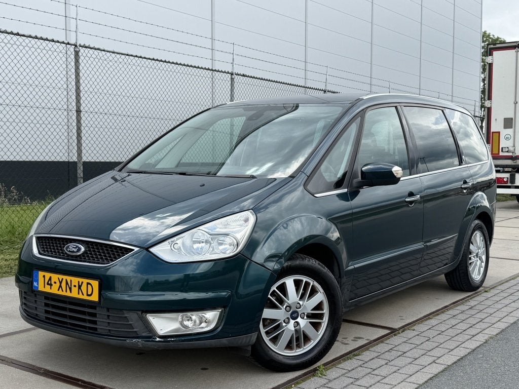 Ford Galaxy 2.0-16V 146PK / Ghia Edit / *NAP* / 7 Pers / 200, Auto's, Ford, Stof, Gebruikt, 7 stoelen, Bedrijf
