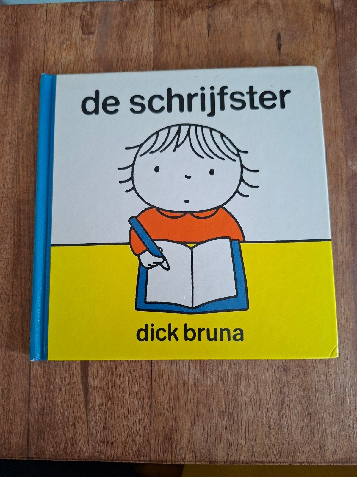 De Schrijfster - Dick Bruna, Ophalen of Verzenden, Zo goed als nieuw, Dick Bruna, 2 tot 3 jaar