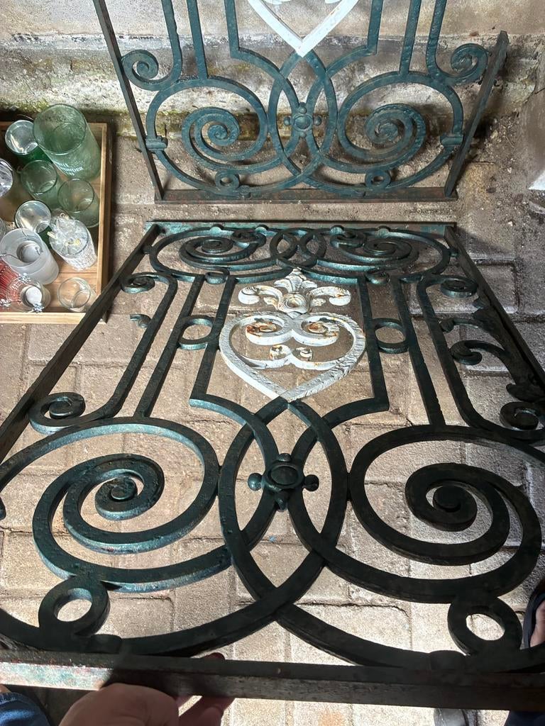 Decoratief smeedijzeren hekwerk met fleur-de-lis, Antiek en Kunst, Ophalen