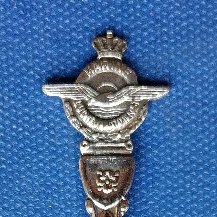 verzilverd lepeltje Marine Luchtvaartdienst (SVH 90), Antiek en Kunst, Antiek | Bestek, Ophalen of Verzenden