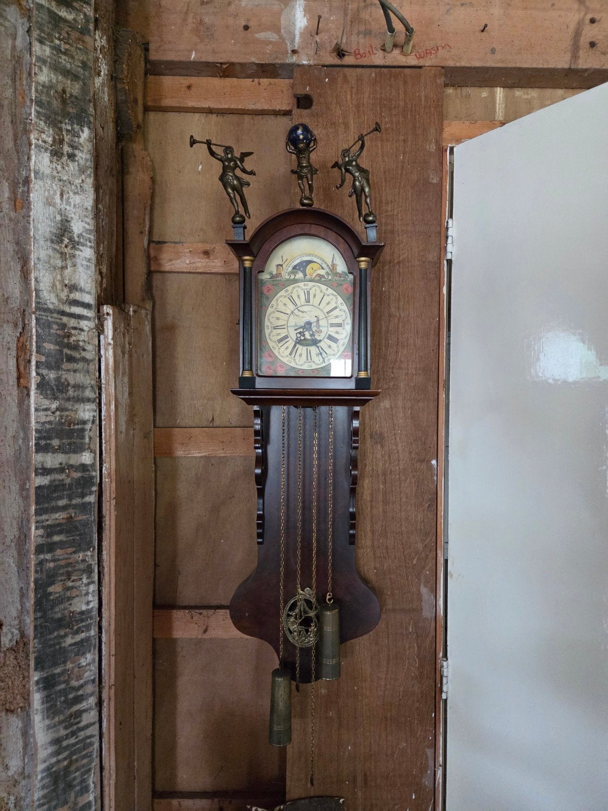 Antieke Friese staartklok met Unieke Details, Ophalen of Verzenden