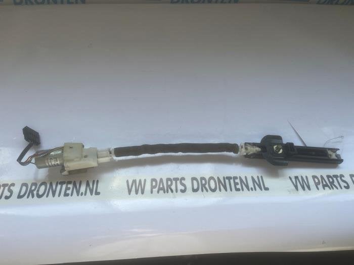 Gordelaangever links van een Audi A8, Auto-onderdelen, Interieur en Bekleding, Gebruikt, -, Verzenden, -