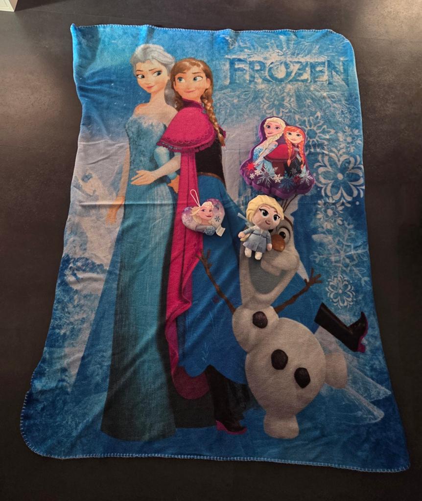 Frozen set van fleecedeken, kussens en Pop Elsa, Ophalen of Verzenden, Gebruikt, Overige typen