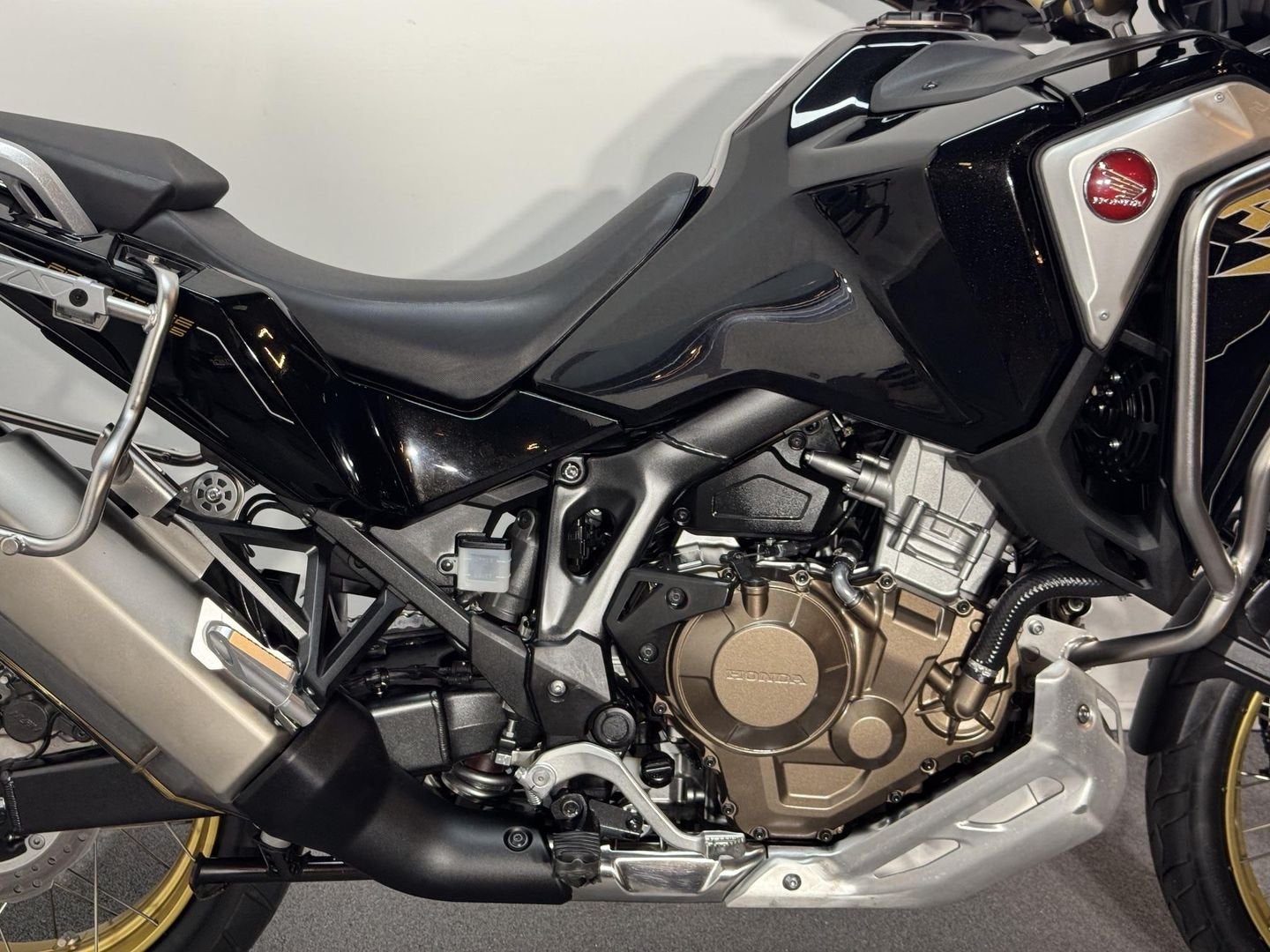 HONDA CRF 1100 L AFRICA TWIN ADVENTURE SPORTS (bj 2021), Motoren, 2 cilinders, HONDA, Bedrijf, Onbekend