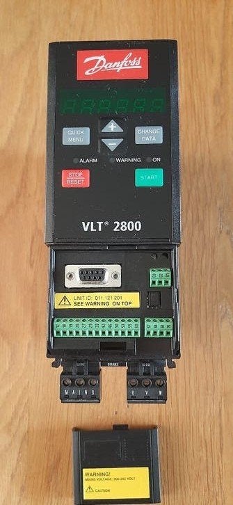 Danfos frequentieregelaar, 230 naar 3 fase 400. VLT 2800, Ophalen of Verzenden, Nieuw