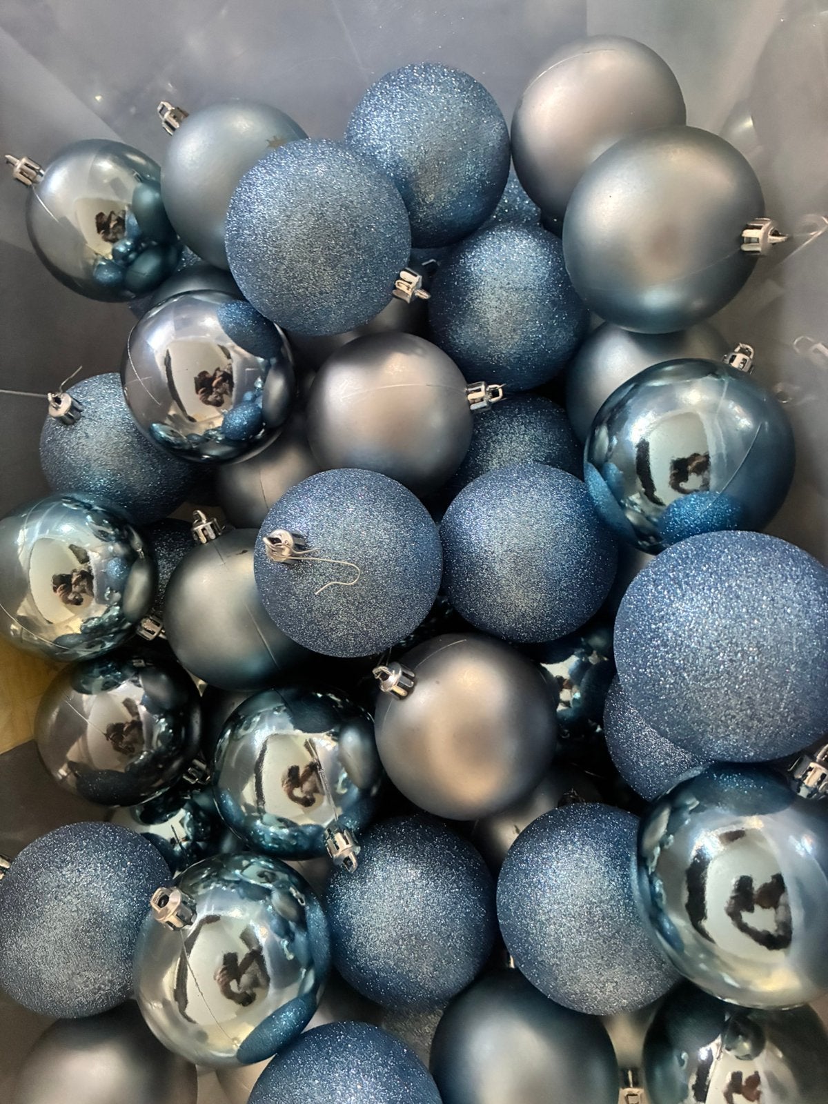 70 kerstballen blauw ongeveer 6cm doorsnee, Ophalen of Verzenden, Zo goed als nieuw