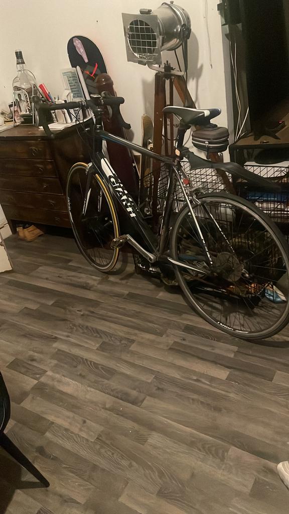Giant Defy ALUXX racefiets met wat aandacht weer top!, Fietsen en Brommers, Fietsen | Racefietsen, Ophalen, Zo goed als nieuw