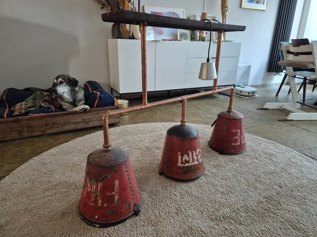 Unieke hanglamp gemaakt met antieke brandweer emmers, Ophalen, Hout, E27 (groot), Zo goed als nieuw