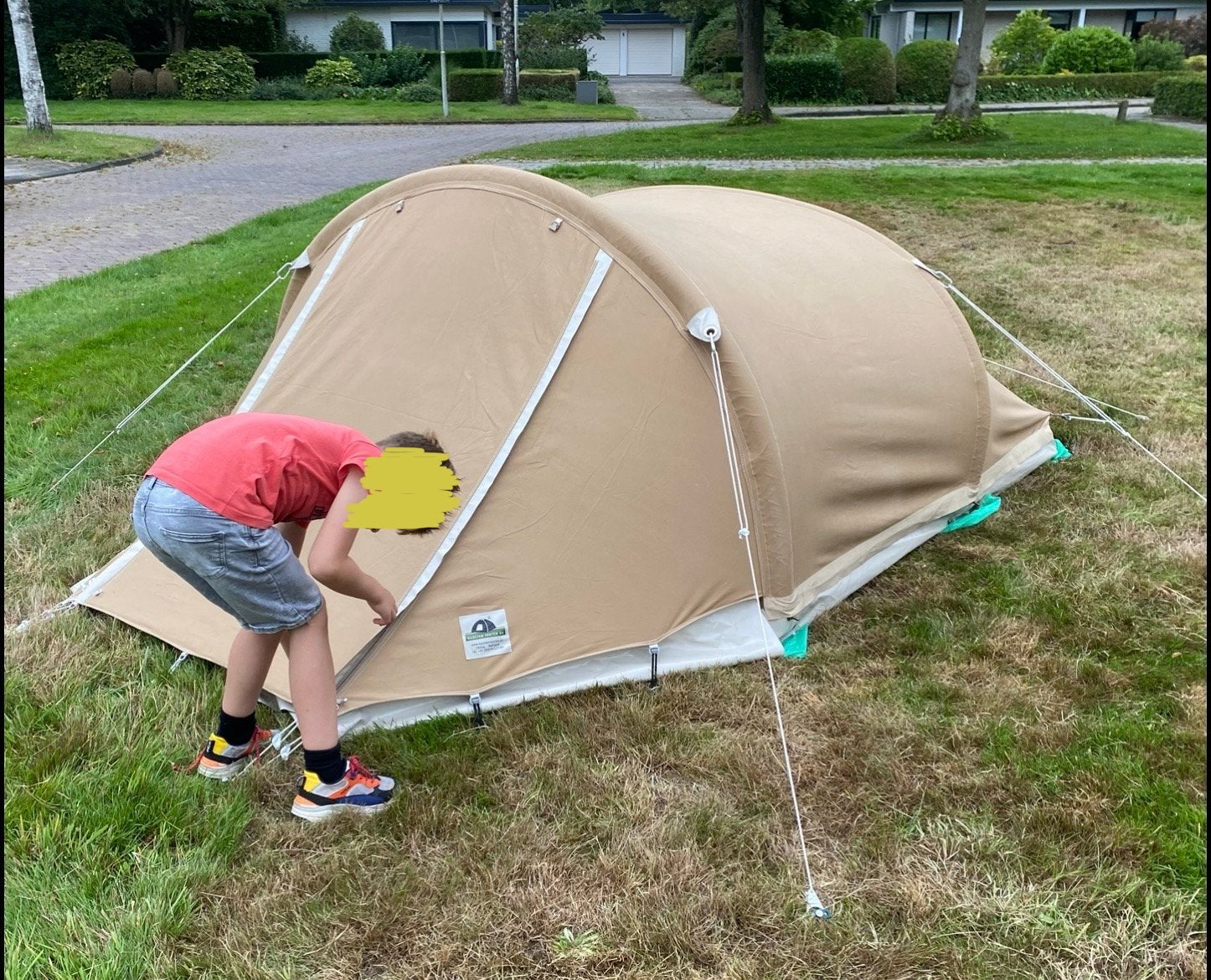 Karsten 3-pers Mistral Air (pre-Novia) met pomp. Compact!, Caravans en Kamperen, Ophalen, Zo goed als nieuw