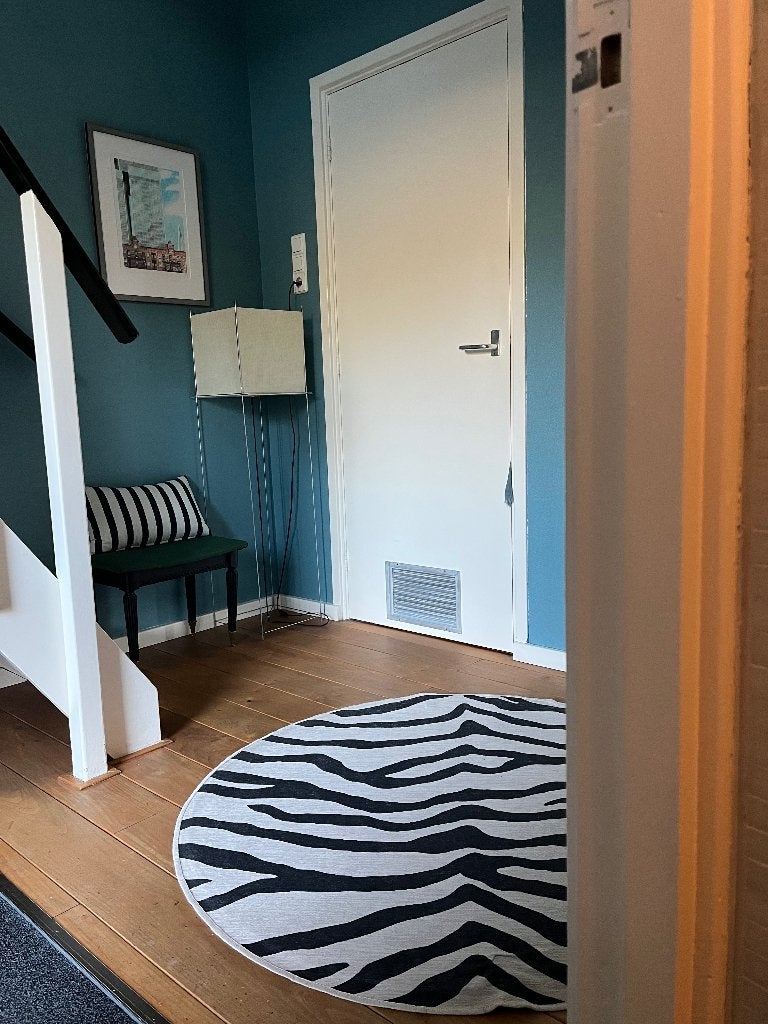 Rond zebra vloerkleed van Teppena 120x120, Ophalen, Rond, Zo goed als nieuw, Beige