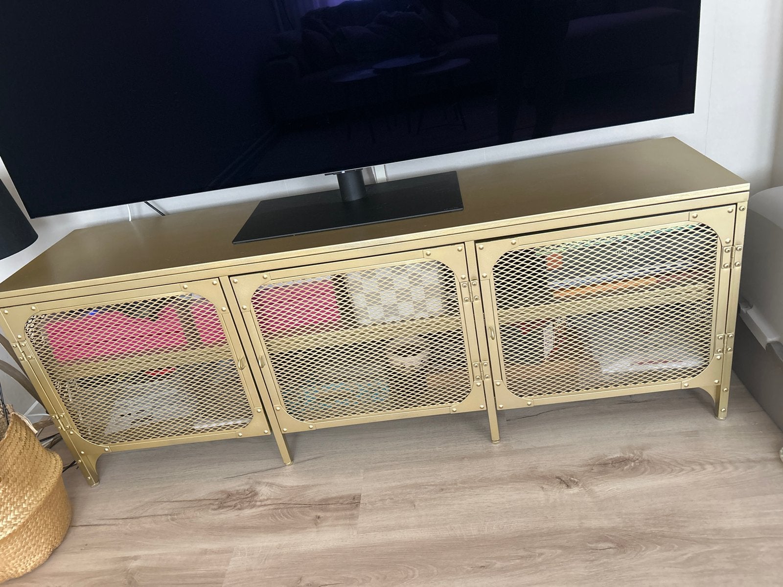 IKEA Fjällbo TV-meubel goud gespoten 150x36x54 cm, Ophalen, Gebruikt, 150 tot 200 cm, Minder dan 100 cm