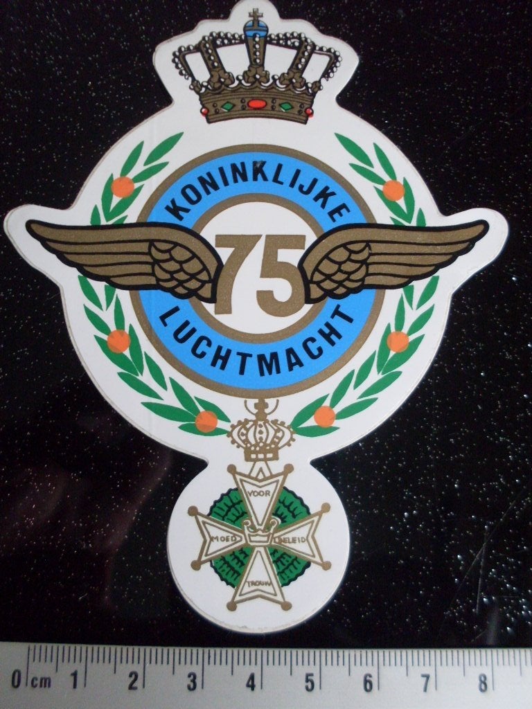 sticker koninklijke luchtmacht KLu 75 jaar logo embleem, Verzenden, Zo goed als nieuw, Bedrijf of Vereniging