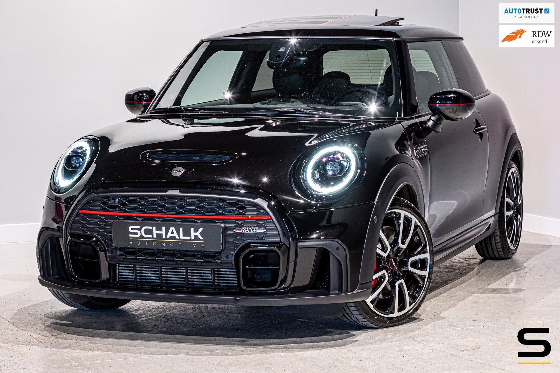 Mini 2.0 John Cooper Works JCW Pack|Pano|HUD|FullOption, Auto's, 4 cilinders, 4 stoelen, Zwart, Bedrijf