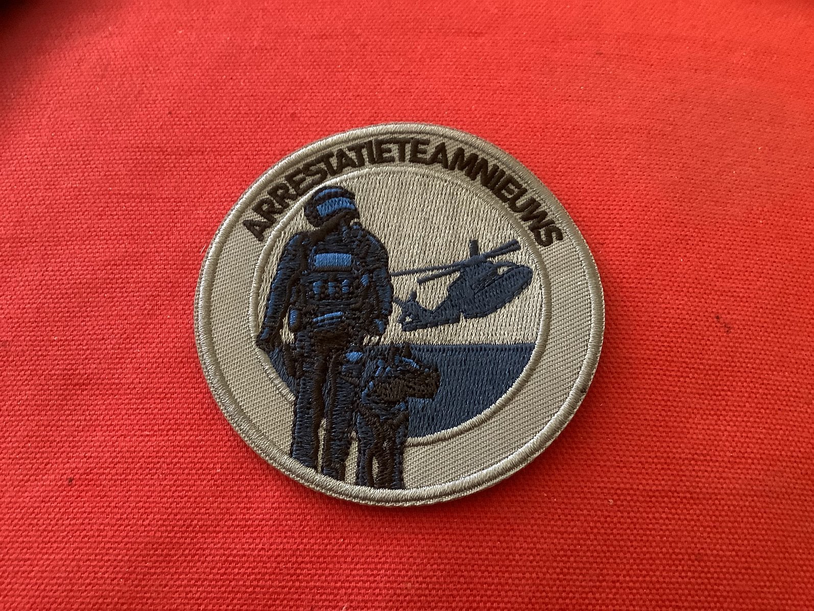 Badge van Arrest,Teamnieuws, Ophalen of Verzenden, Landmacht, Nederland, Embleem of Badge