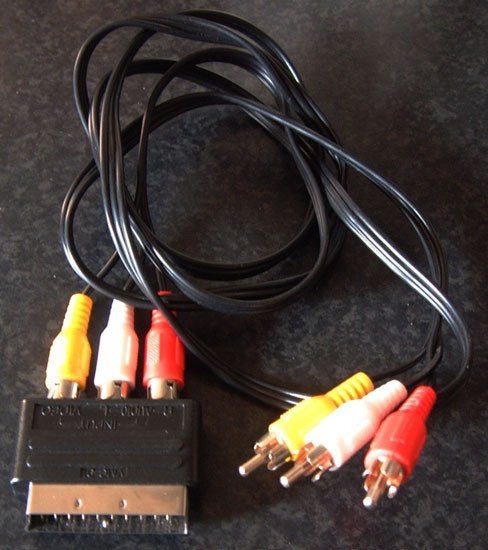 Scart Stekker Audio Video TV Computerkabel Scartkabel, Ophalen of Verzenden, Zo goed als nieuw, 2 tot 5 meter, Scartkabel