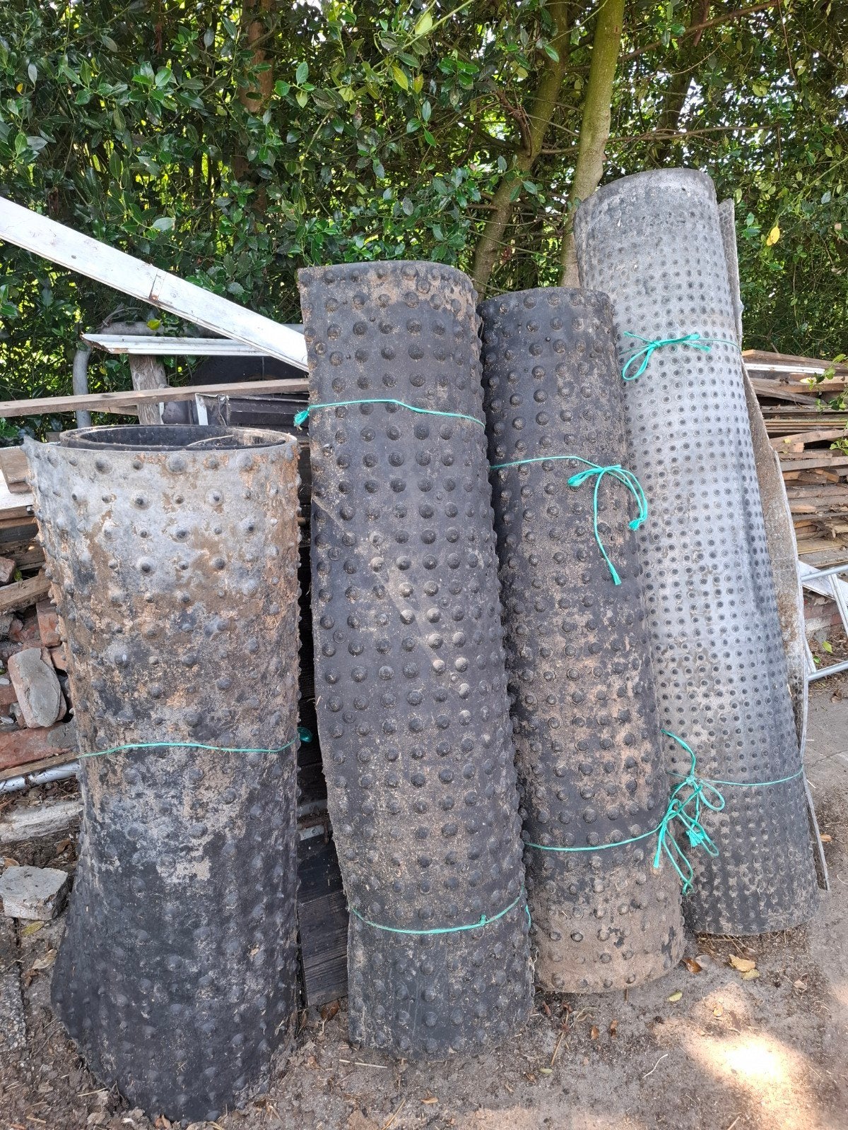 Rubberen stalmat 4 stuks, Doe-het-zelf en Verbouw, Zeil en Folie, Ophalen, Gebruikt, 15 m² of meer, Overige typen