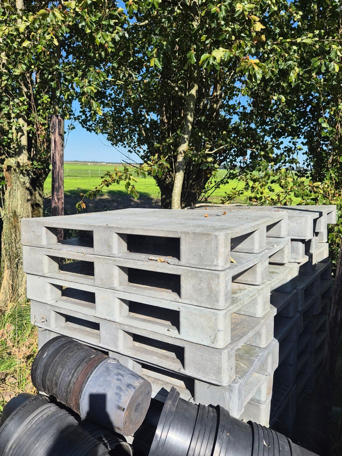 Partij plastic pallets 100x120cm - gebruikt als podium, Zakelijke goederen, Ophalen