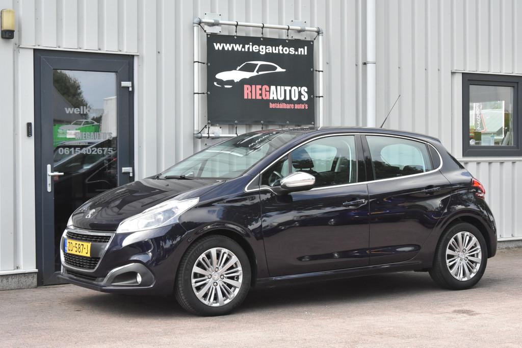 Peugeot 208 1.2 PureTech GT-line B.J. 2018 (bj 2018), Voorwielaandrijving, Euro 6, Blauw, 23 km/l