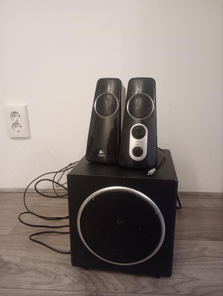Logitech Speakerset Z523 met Subwoofer, Audio, Tv en Foto, Luidsprekers, Overige merken, Gebruikt, Ophalen of Verzenden, Complete surroundset