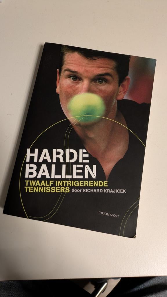 Boek: Harde ballen - Richard Krajicek - Gesigneerd!, Ophalen of Verzenden