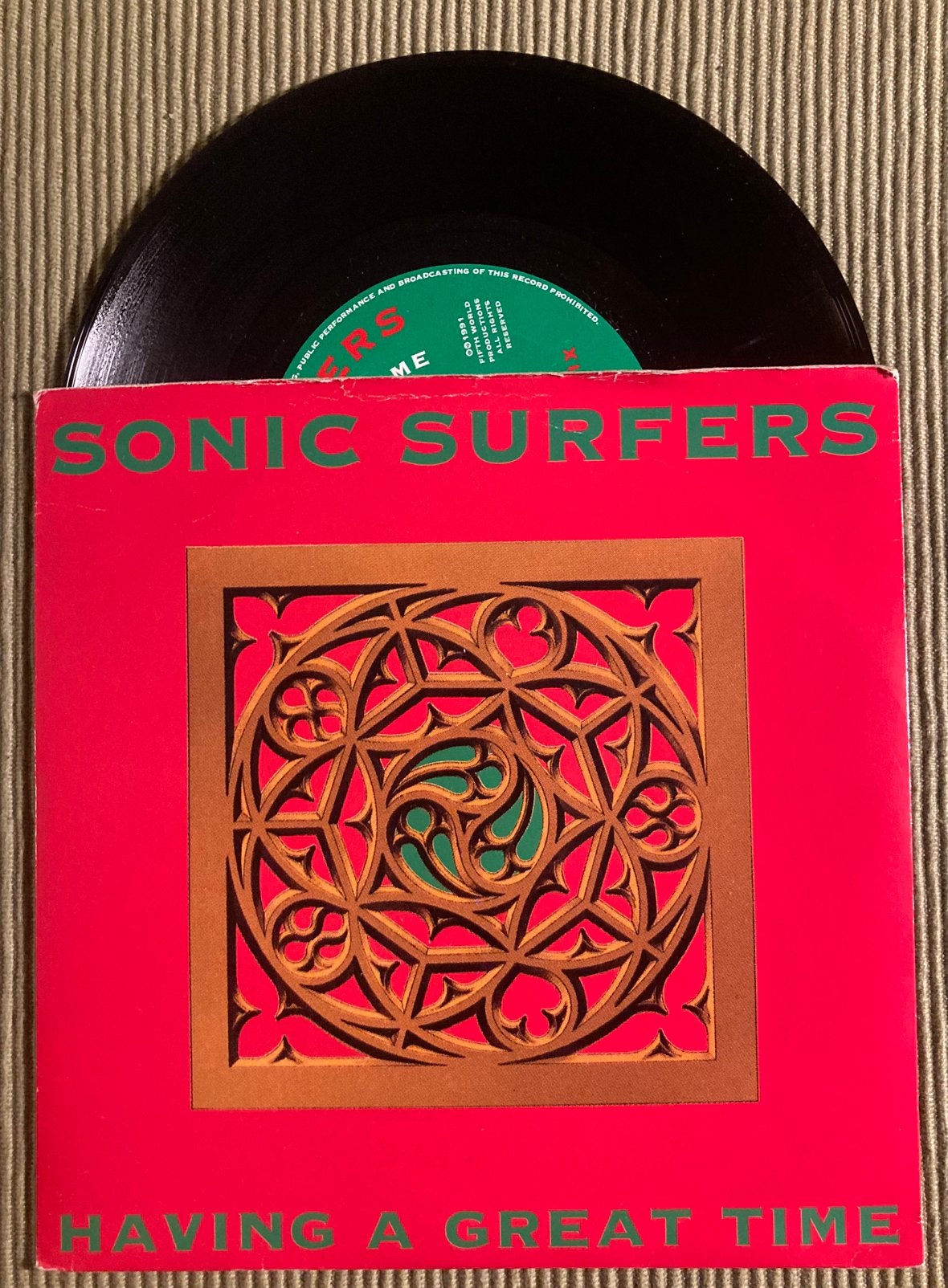 Vinyl single Sonic Surfers - Having a great time, Gebruikt, 7 inch, Ophalen of Verzenden, Dance en House