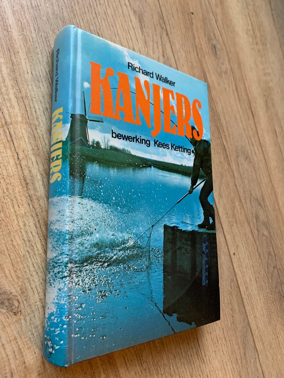 Hengelsport visboeken kanjers sportvissen richard walker, Watersport en Boten, Ophalen of Verzenden, Zo goed als nieuw, Boek of Tijdschrift