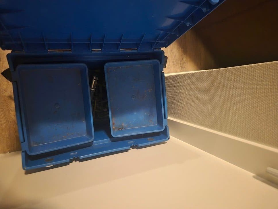 te koop viskoffer  met bakjes, Ophalen of Verzenden, Zo goed als nieuw, Overige typen