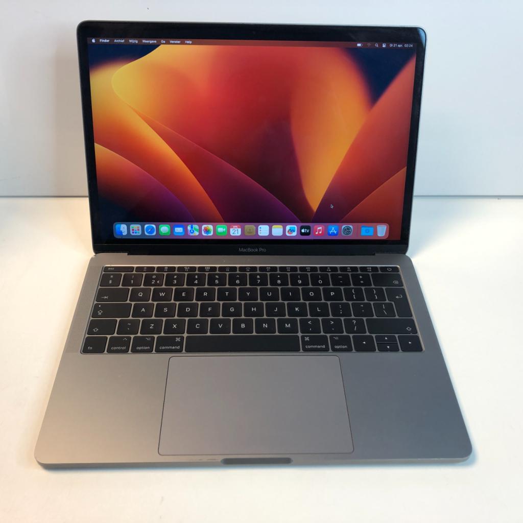 Apple Macbook Pro 13 2017 | i5 | 256GB | 8GB | Gebruikt, Apple, Gebruikt, Support@apple.com, One Apple Park Way
Cupertino, CA 95014
United States