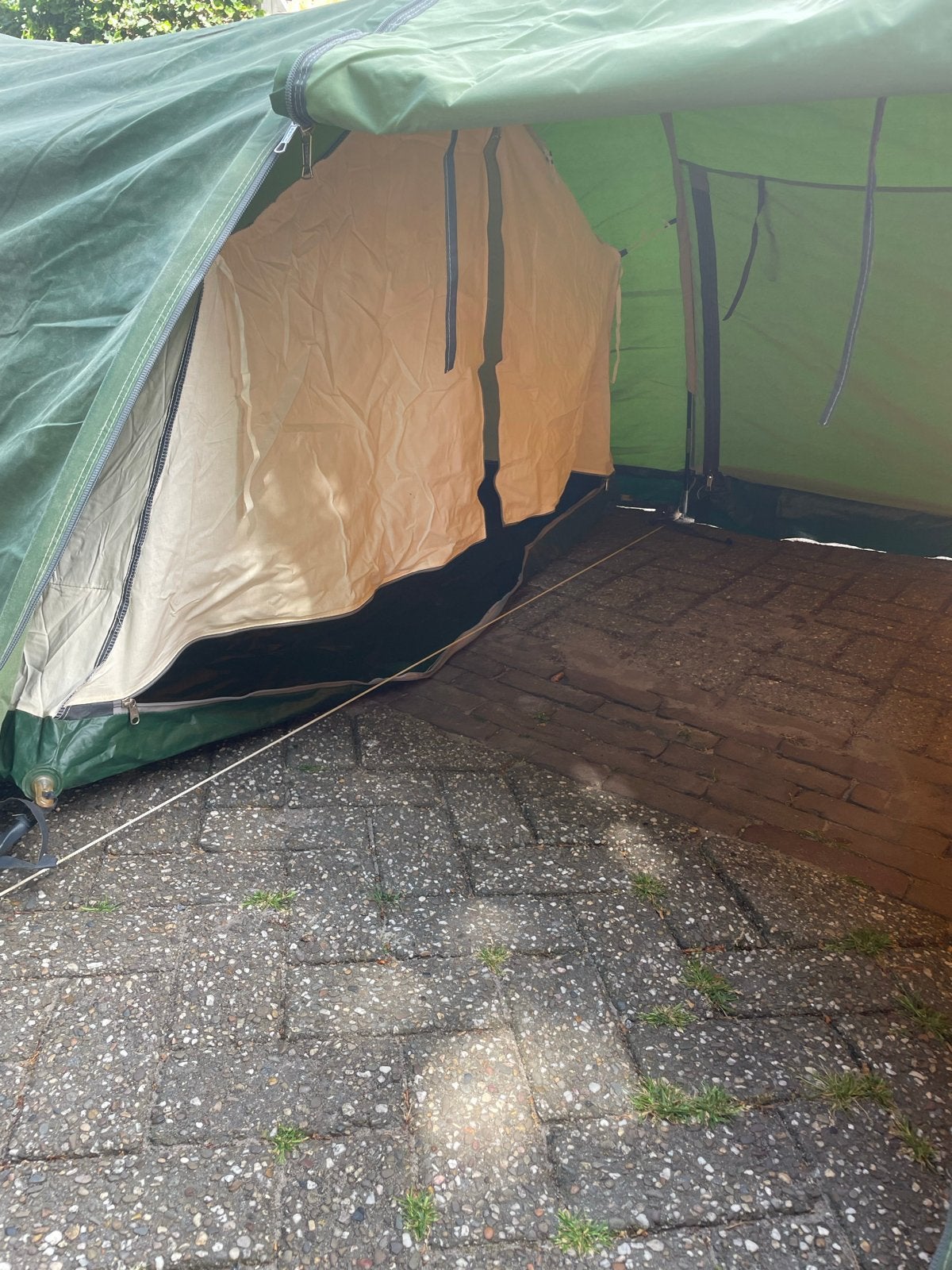 Falco Tenten - Ruime tunneltent voor 1 tot 3personen, Ophalen, Gebruikt, Tot en met 3