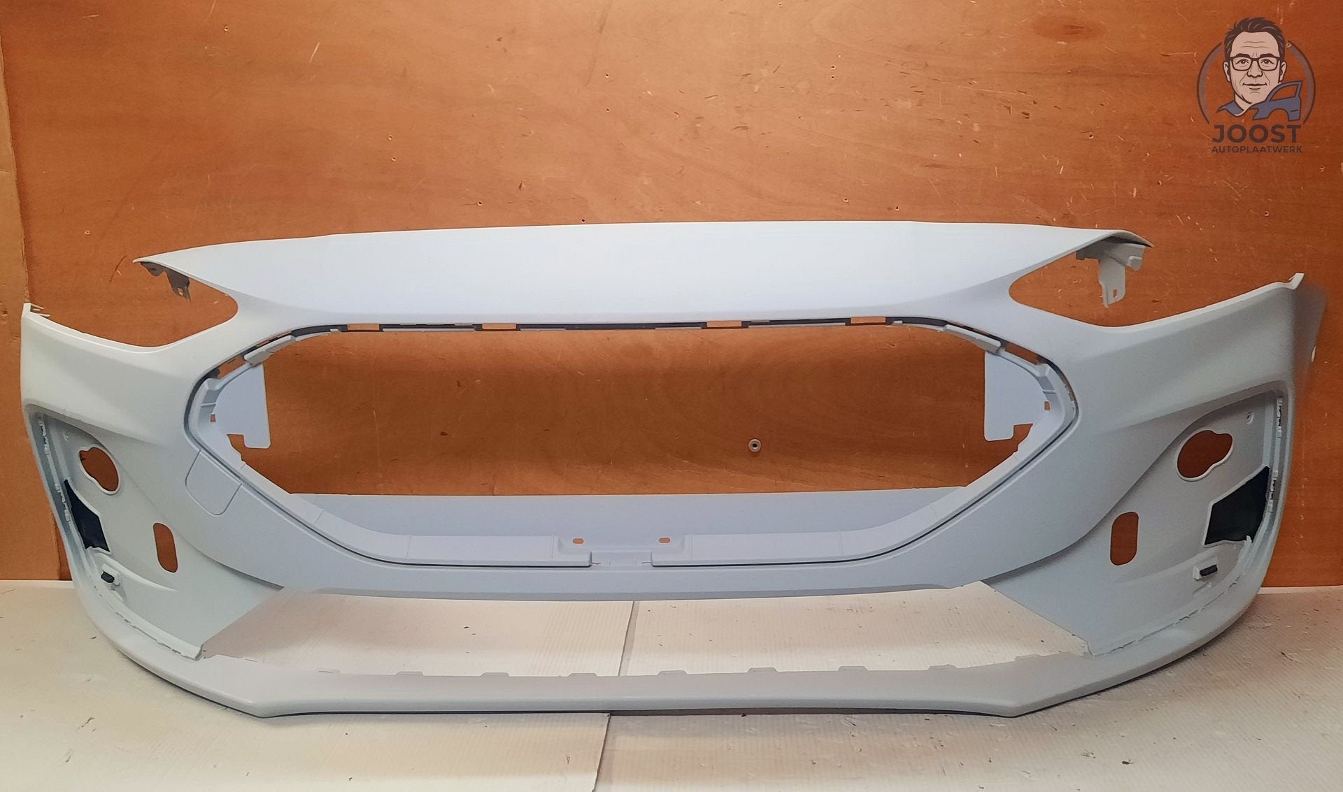 Voorbumper nieuw orgineel Ford Focus MK4 FL ST-Line vanaf 20, -Ford Werke GmbH, Voor, Herkomst onderdeel bekend, -Henry-Ford-Strasse 1, 50735 Köln, Duitsland