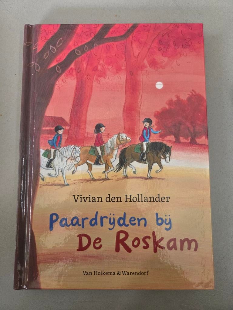 Paardrijden bij De Roskam - Vivian den Hollander (Ongelezen), Ophalen of Verzenden, Nieuw, Vivian den Hollander, Fictie algemeen