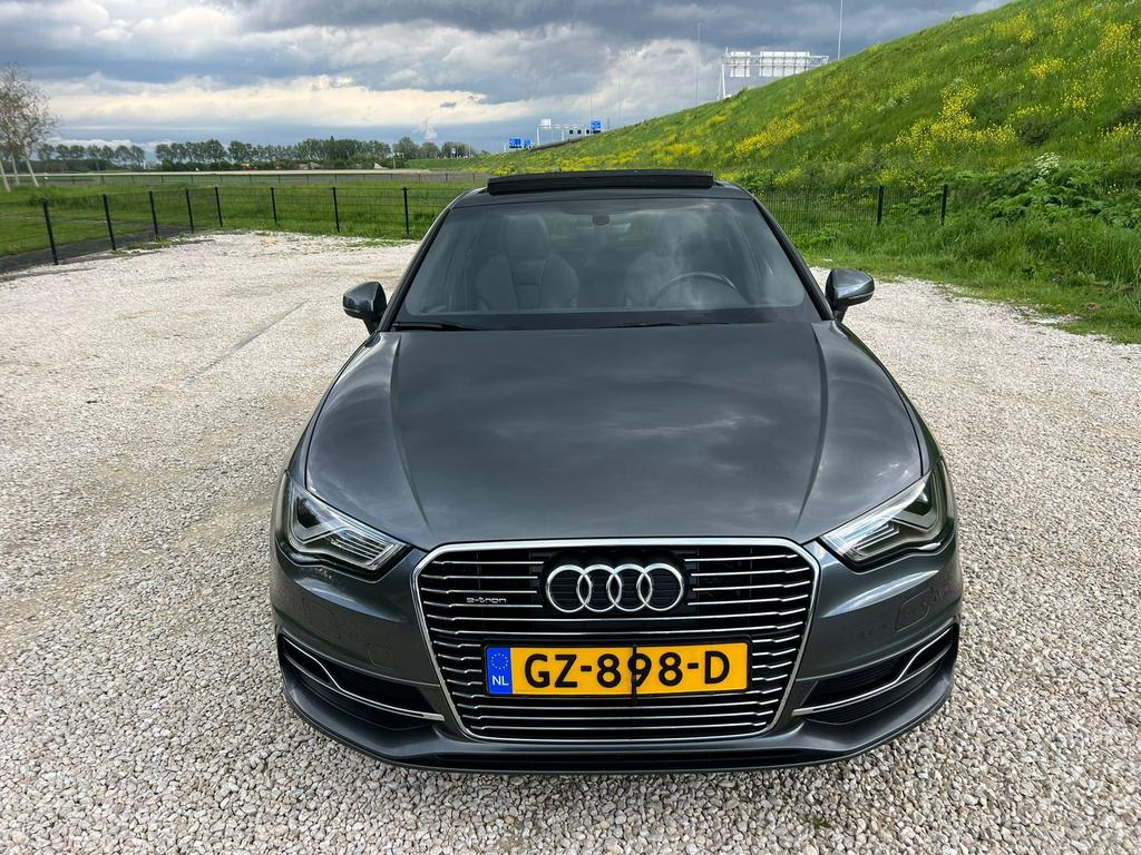 Audi A3 1.4 Tfsi 204pk E-tron Phev S Tronic 2015 Grijs, Auto's, Audi, Zwart, 4 cilinders, 1395 cc, 149 pk