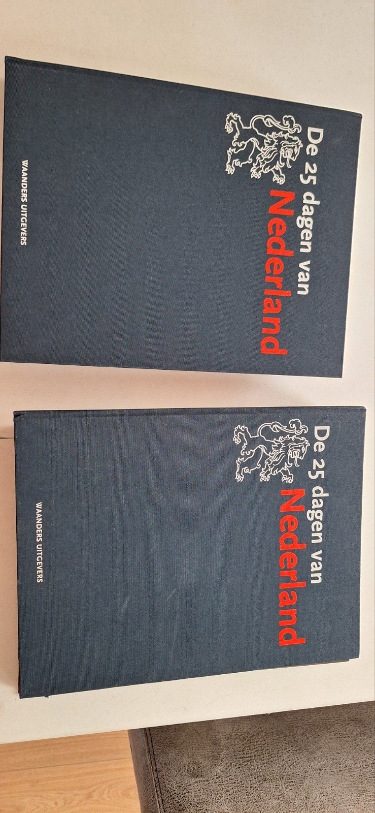 De 25 dagen van Nederland - Complete set (2 delen), Boeken, Ophalen, 20e eeuw of later, Zo goed als nieuw, Geert Mak