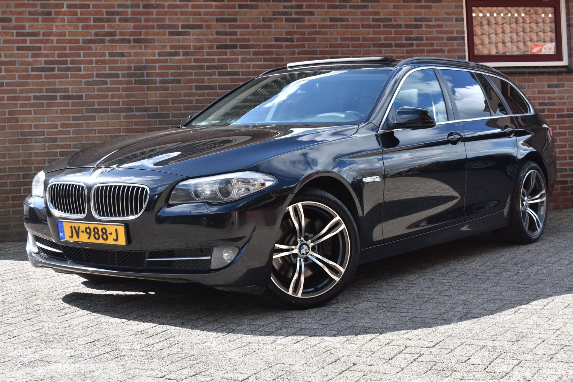 BMW 5-serie Touring 525d High Executive '11 Pano Leder Clima, Auto's, BMW, Automaat, Achterwielaandrijving, Gebruikt, Zwart