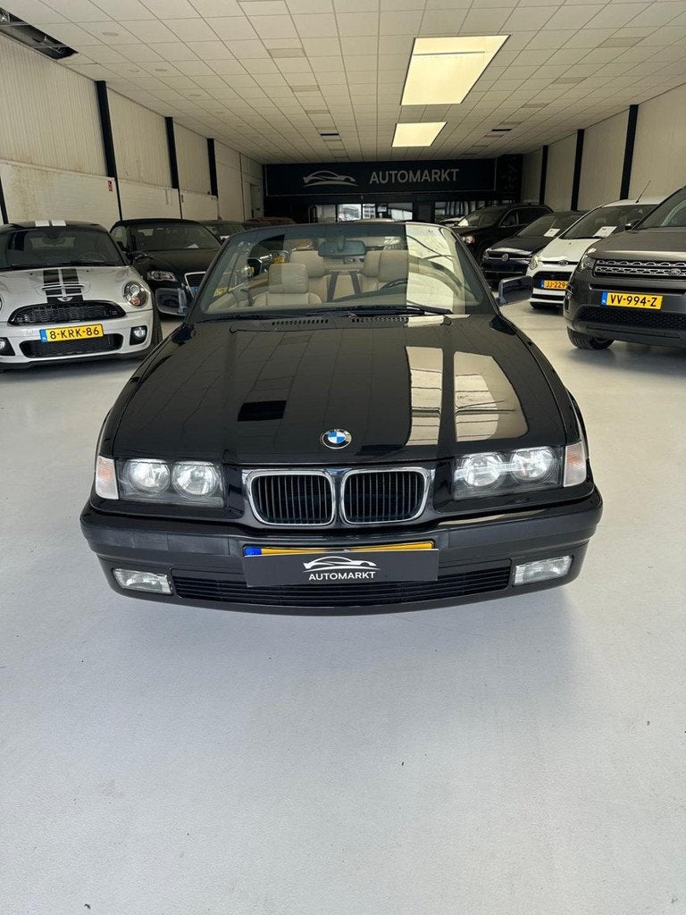 BMW 3-serie Cabrio 318i slechts 135864 km met hardtop, Auto's, Achterwielaandrijving, Gebruikt, 4 cilinders, Cabriolet