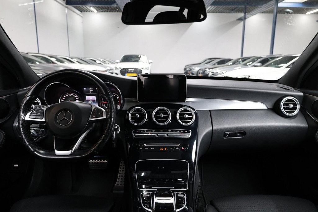 Mercedes-Benz C-klasse Estate 180 AMG Line LED/SFEER/PANORAM, Automaat, Achterwielaandrijving, Euro 6, Bluetooth
