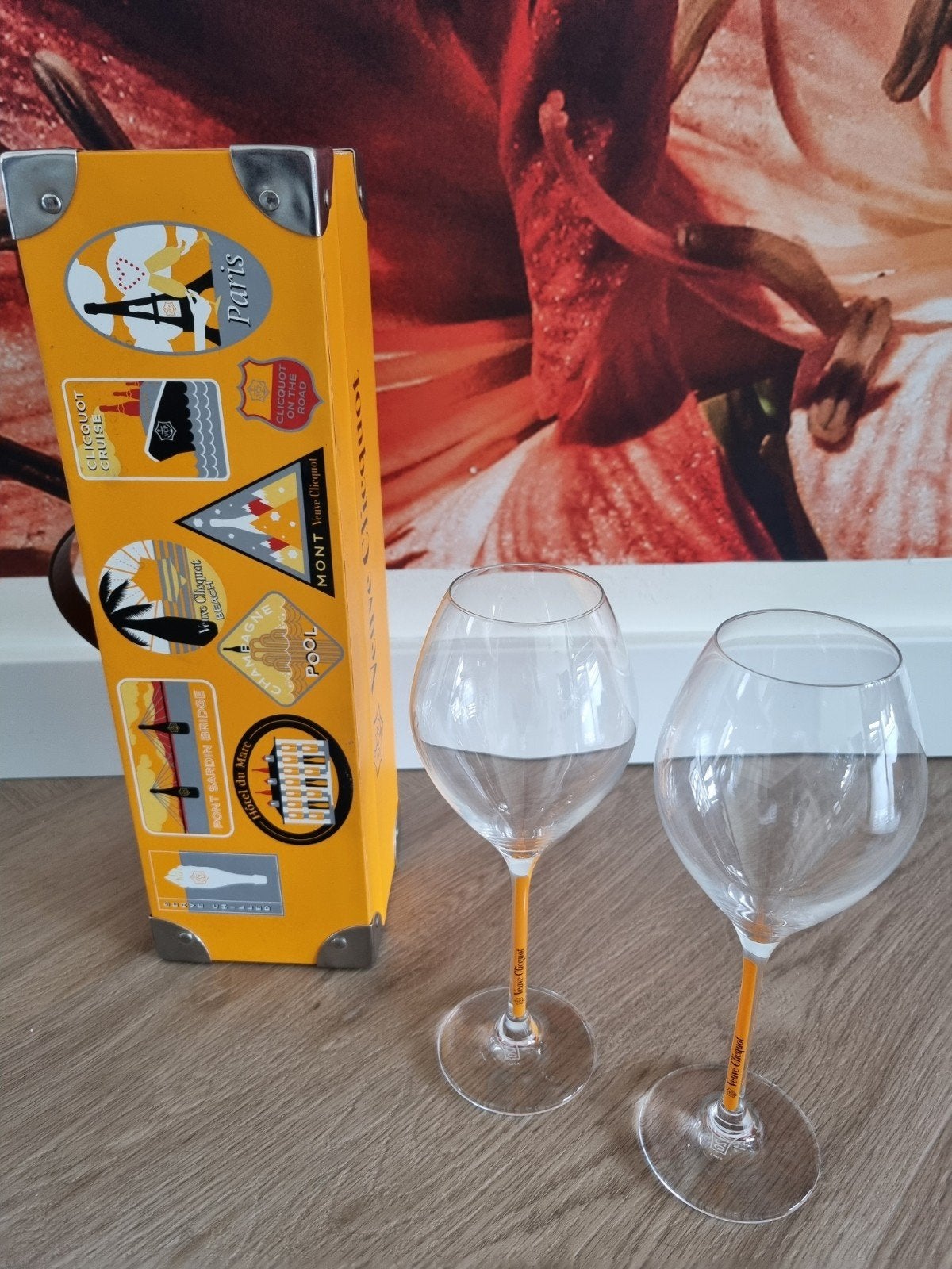 Veuve Clicquot travel trunk geschenkdoos en 2 glazen, Ophalen of Verzenden, Overige typen