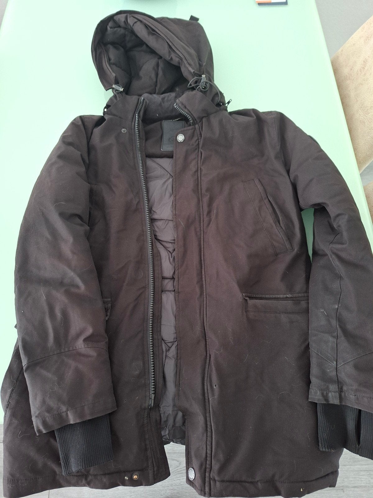 Warme Zwarte Winterjas met Capuchon - Maat L, Kleding | Heren, Jassen | Winter, Maat 52/54 (L), Onbekend, Zwart, Ophalen of Verzenden