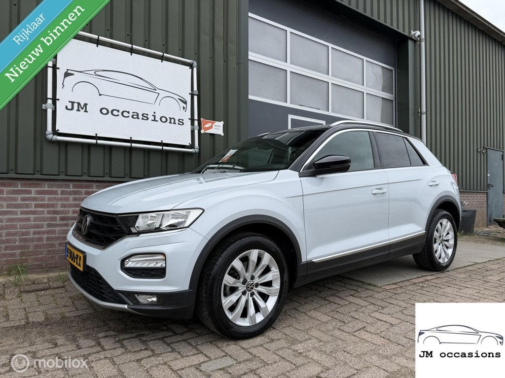 Volkswagen T-Roc 1.5 TSI Style|Virtual|Camera|CarPlay|Stuur, Voorwielaandrijving, Euro 6, 150 pk, Wit