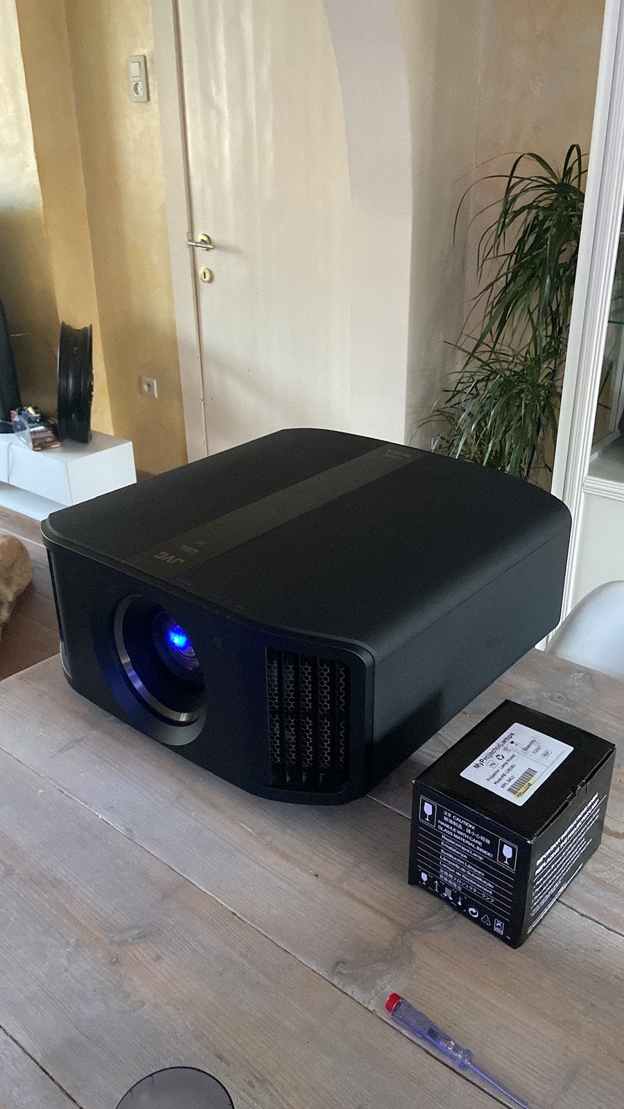 JVC N5BE 4K, Ophalen, Overige technologieën, Zo goed als nieuw, Jvc