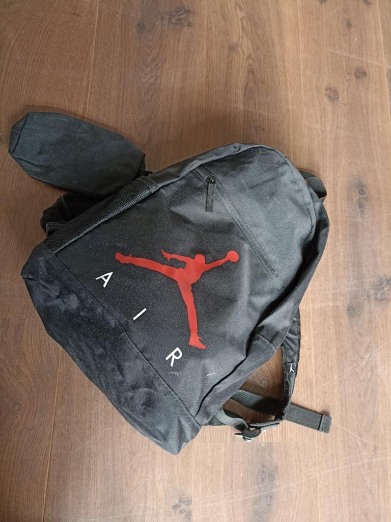 Jordan Air rugzak - Zwart met rood logo, Overige merken, Gebruikt, 25 tot 40 cm, Ophalen of Verzenden