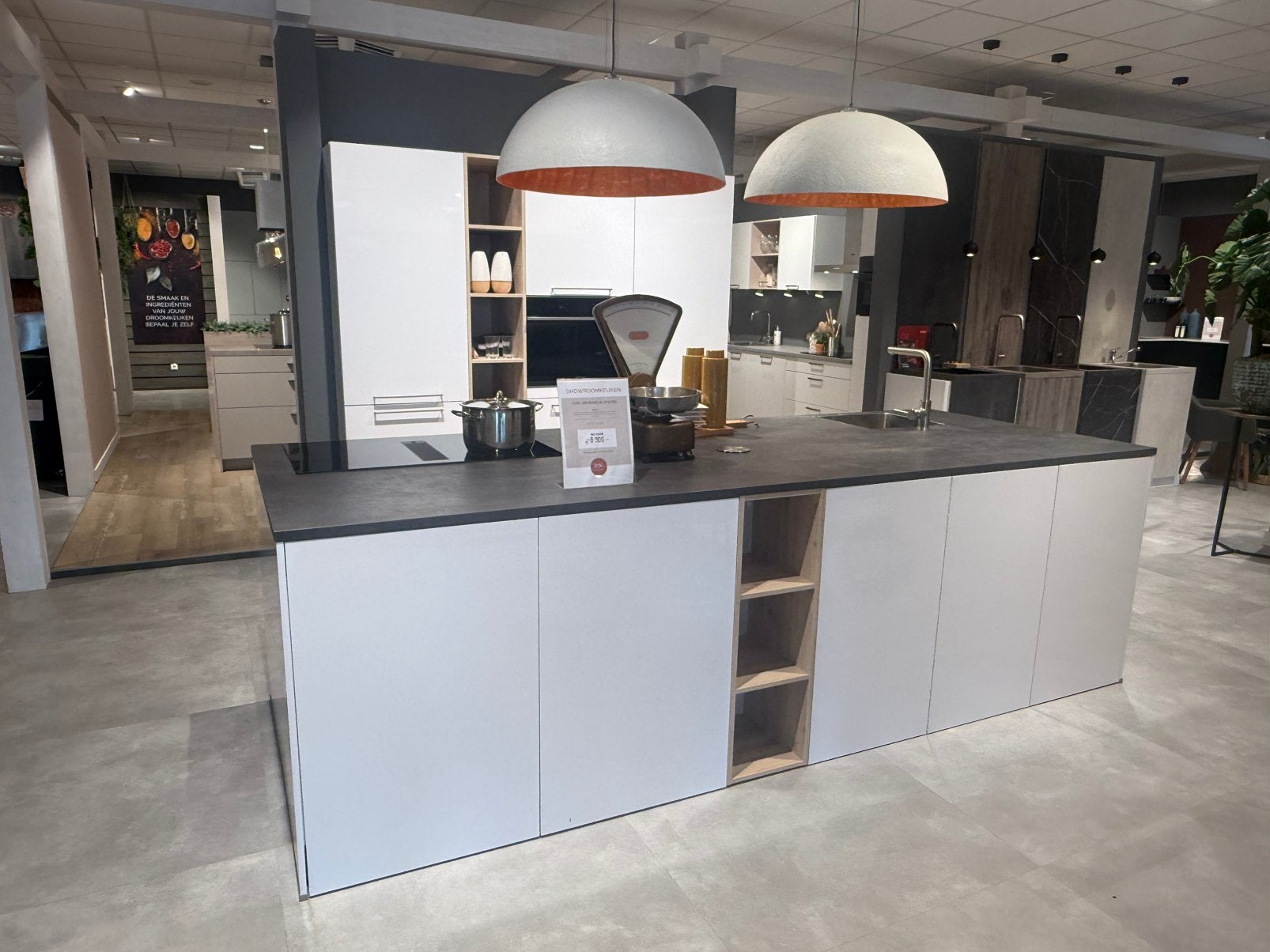 LUXE SHOWROOMKEUKEN TE KOOP – MODERN & COMPLEET, Huis en Inrichting, Ophalen, Wit, Overige typen, Nieuw
