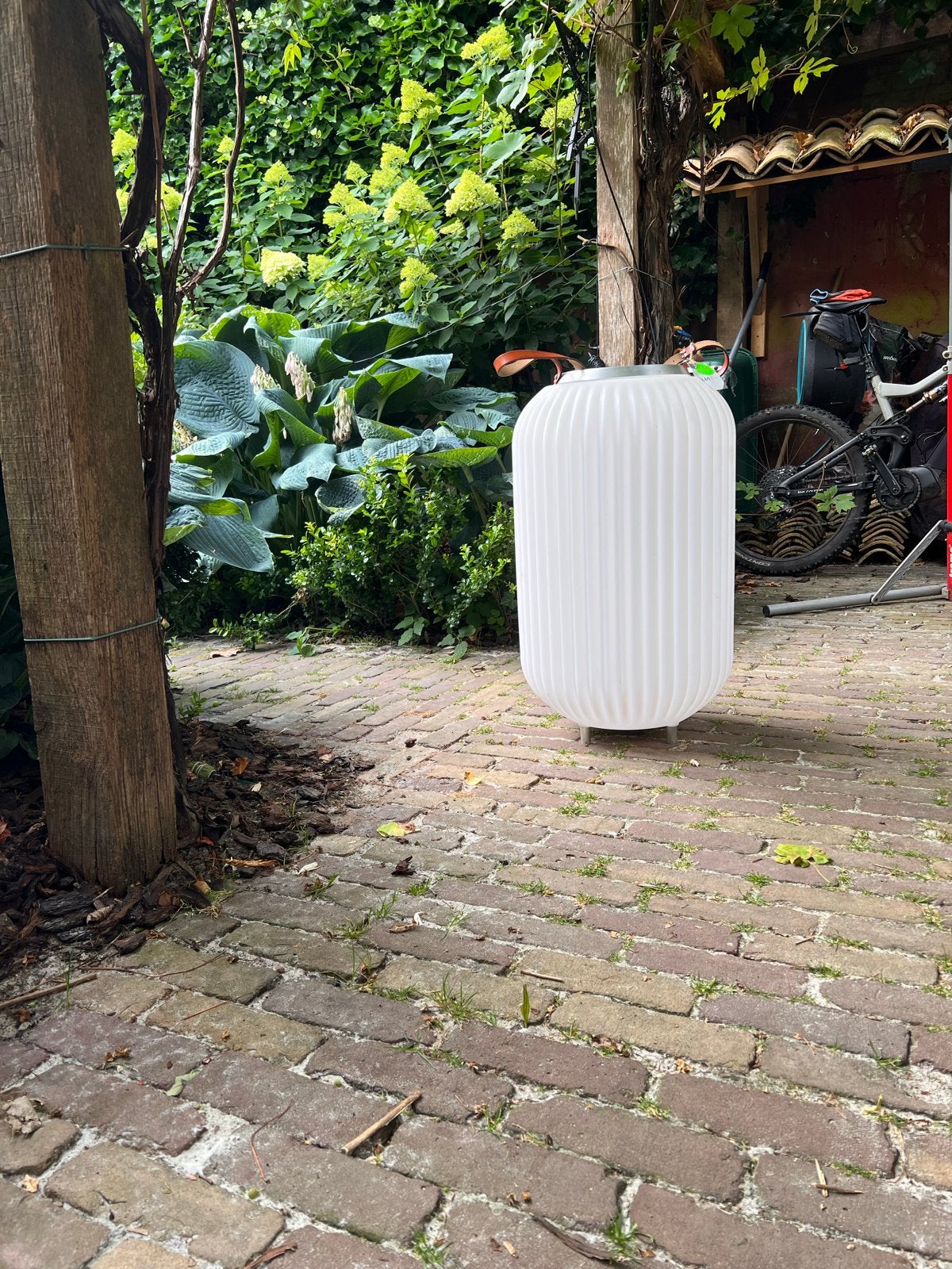 Nikkie Amsterdam XXL LED wijnkoeler & speaker met afstandsbe, Huis en Inrichting, Ophalen, Kunststof, Zo goed als nieuw, Modern