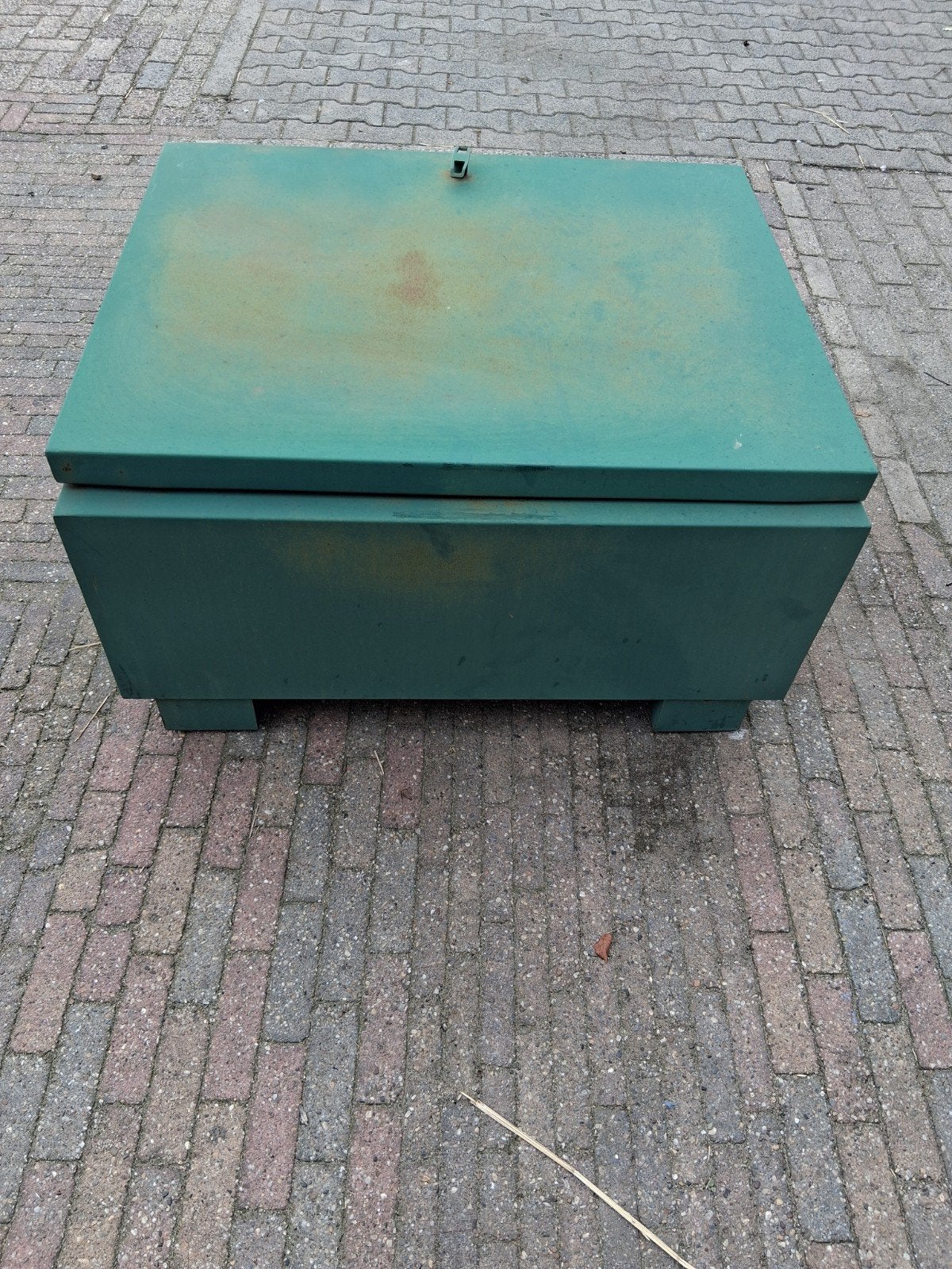 Robuuste metalen bak met deksel en cilinders, verrijdbaar, Doe-het-zelf en Verbouw, Ophalen, Gebruikt, 100 cm of meer, 60 cm of meer