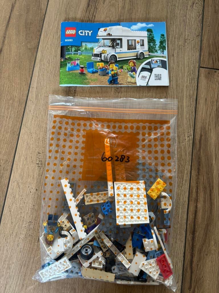 60283 LEGO City Camper, Ophalen of Verzenden, Zo goed als nieuw, Complete set, Lego