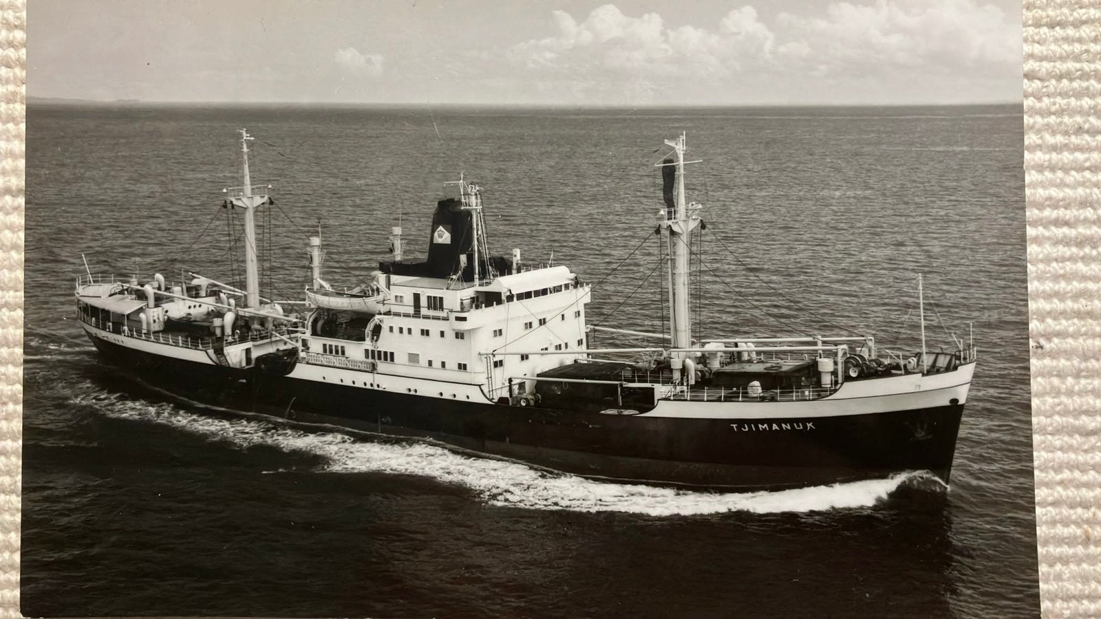 TJITARUM   KJCPL Werf De Biesbosch  Dordrecht, Ophalen of Verzenden, 1940 tot 1960, Zuid-Holland